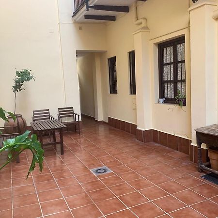 Apartamento Centrico Con Patio Exterior En El Mejor Barrio De Granada El Realejo Luaran gambar