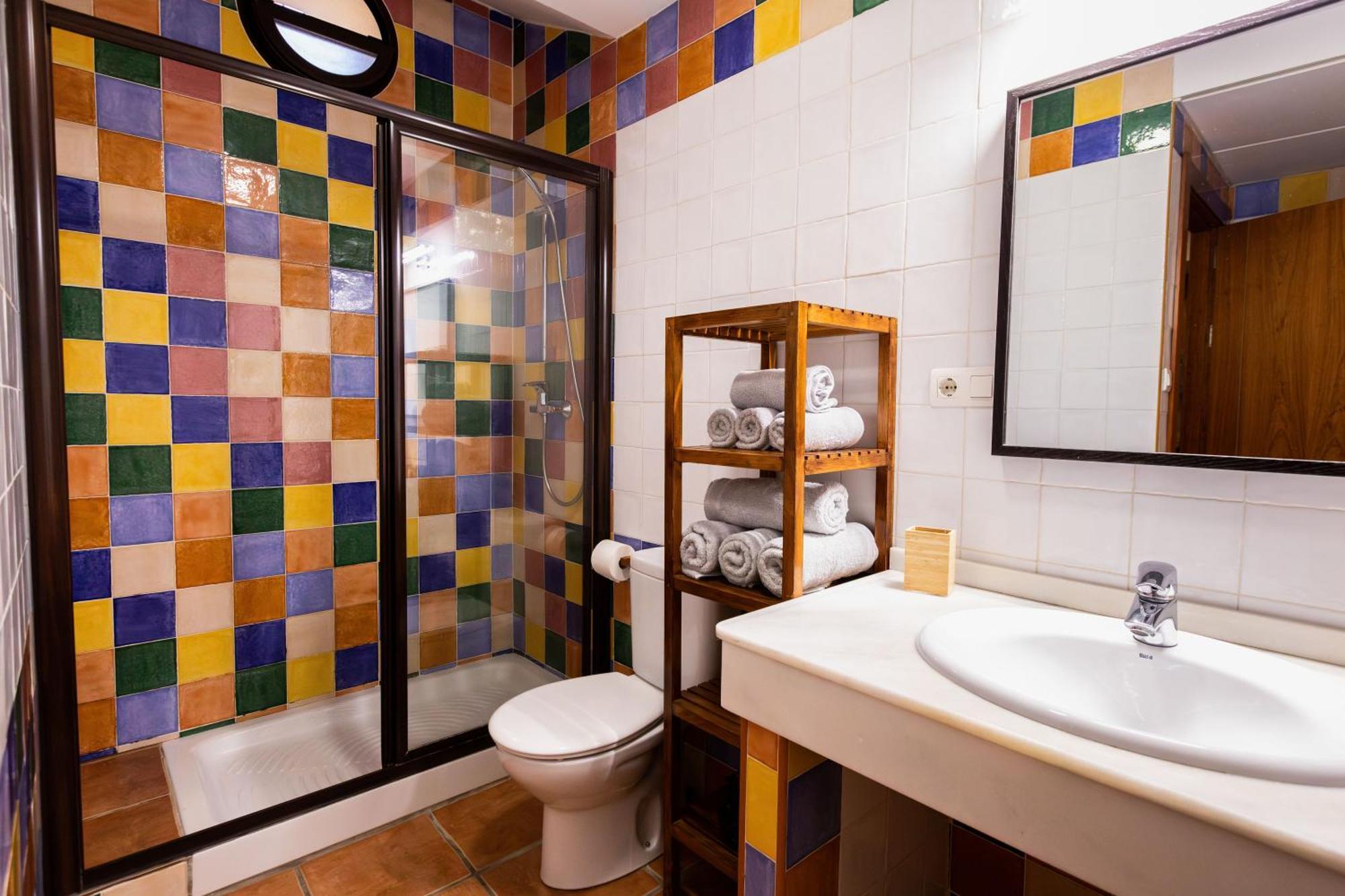 Apartamento Centrico Con Patio Exterior En El Mejor Barrio De Granada El Realejo Luaran gambar