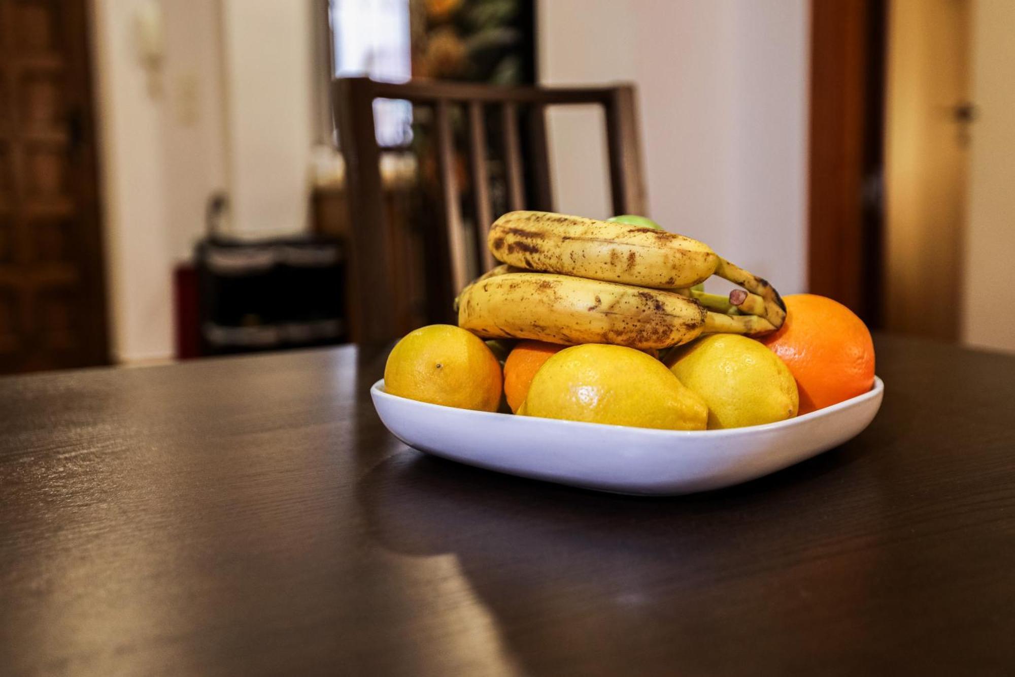 Apartamento Centrico Con Patio Exterior En El Mejor Barrio De Granada El Realejo Luaran gambar